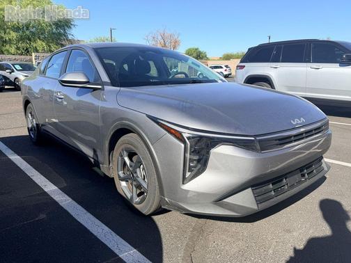 Steel Gray 2025 Kia K4 LXS