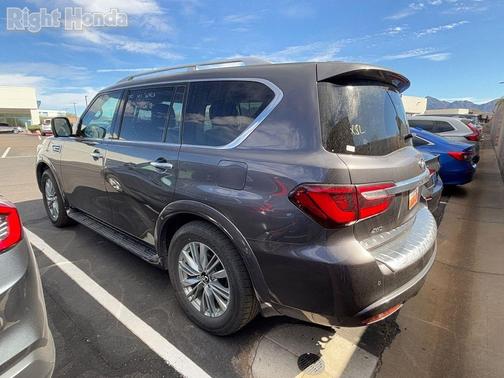 2024 INFINITI QX80 Luxe