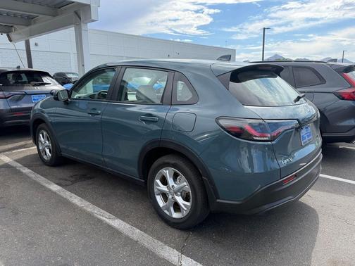 Nordic Forest Pearl 2025 Honda HR-V LX