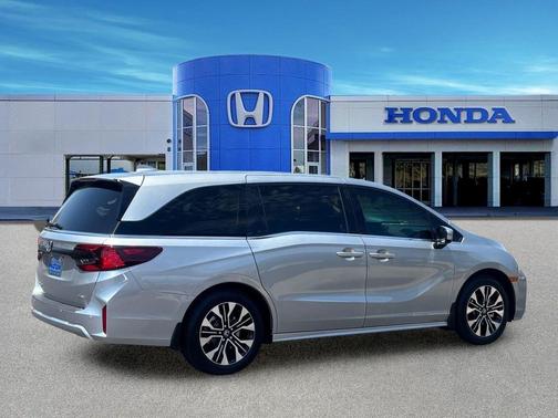 Solar Silver Metallic 2026 Honda Odyssey Elite