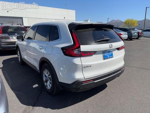 2025 Honda CR-V LX 2WD