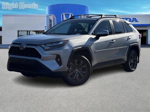 2022 Toyota RAV4 Hybrid XLE Premium