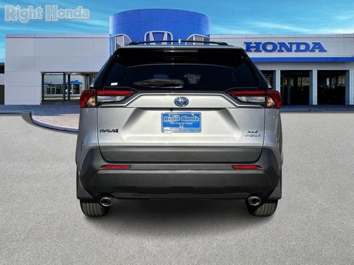 2022 Toyota RAV4 Hybrid XLE Premium