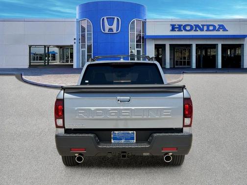 Solar Silver Metallic 2026 Honda Ridgeline RTL
