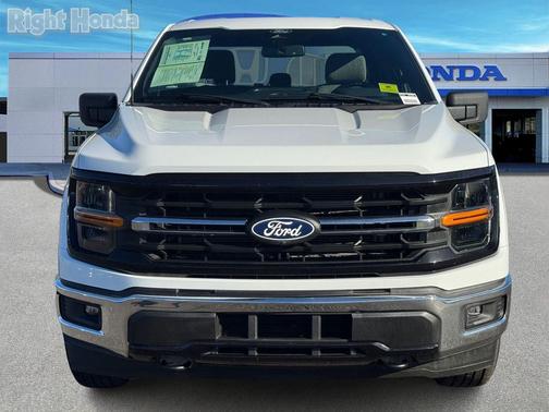 Oxford White 2024 Ford F-150 XLT