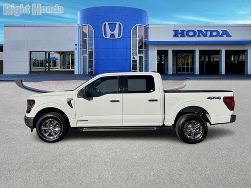 Oxford White 2024 Ford F-150 XLT