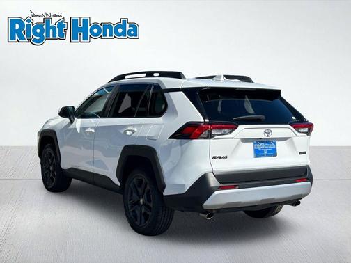 W 2024 Toyota RAV4 Adventure