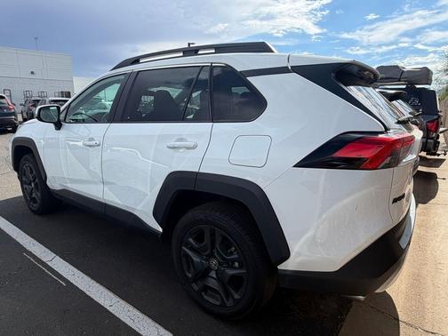 W 2024 Toyota RAV4 Adventure
