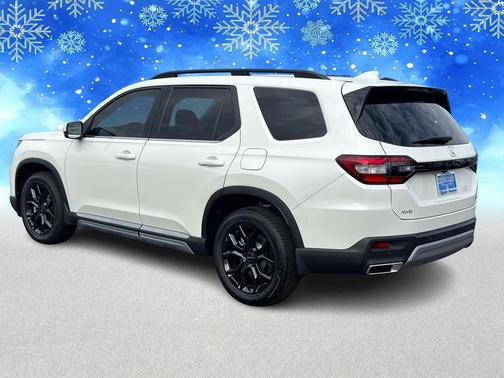 2025 Honda Pilot Touring 8-Passenger