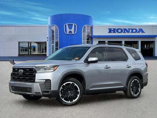 Solar Silver Metallic 2026 Honda Pilot Touring 8-Passenger