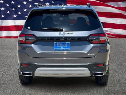 2025 Honda Pilot Touring 8-Passenger