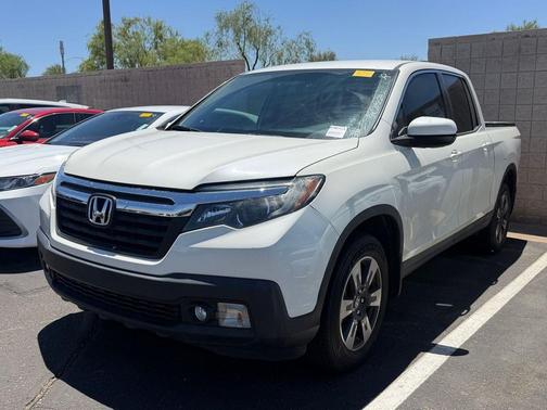 White Diamond Pearl 2017 Honda Ridgeline RTL
