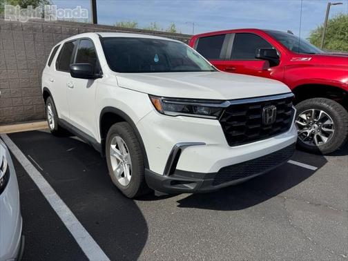 2023 Honda Pilot 2WD LX
