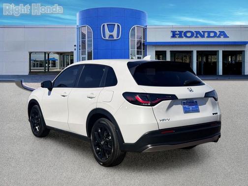 Platinum White Pearl 2024 Honda HR-V 2WD Sport