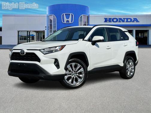 2025 Toyota RAV4 XLE Premium