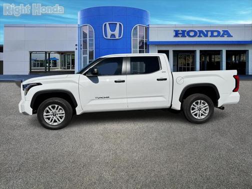 2025 Toyota Tundra SR5