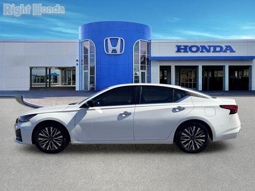 Glacier White 2025 Nissan Altima 2.5 SV