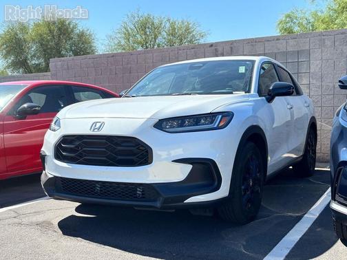 Platinum White Pearl 2024 Honda HR-V Sport