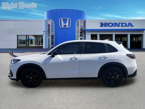 Platinum White Pearl 2024 Honda HR-V Sport