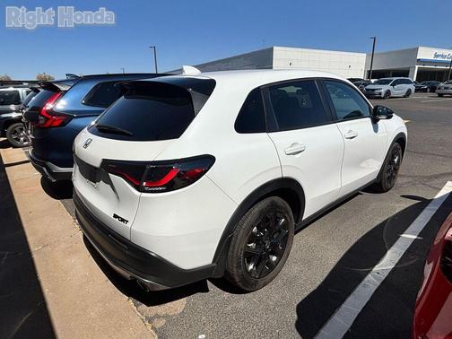 Platinum White Pearl 2024 Honda HR-V Sport