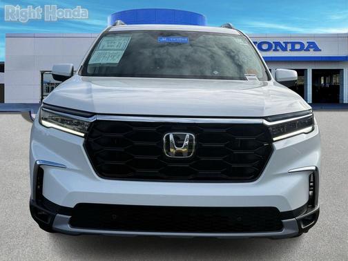 2025 Honda Pilot Touring 8-Passenger