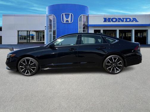 Crystal Black Pearl 2026 Honda Accord Hybrid Touring