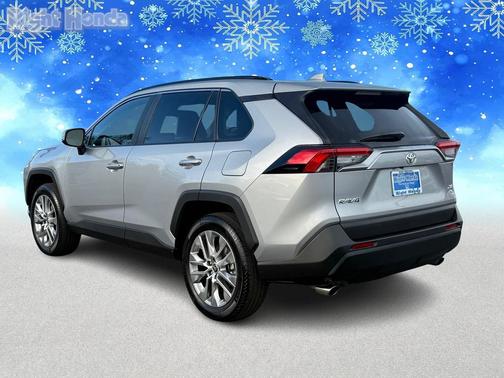 2025 Toyota RAV4 XLE Premium