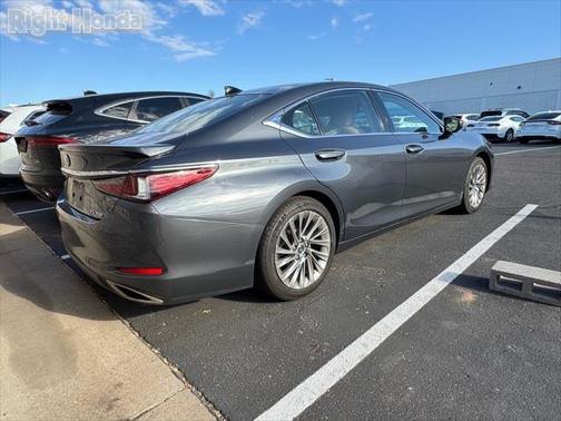 2022 Lexus ES 350 Luxury