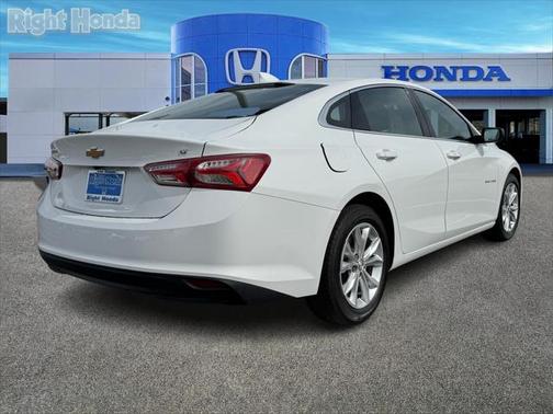 2022 Chevrolet Malibu FWD LT