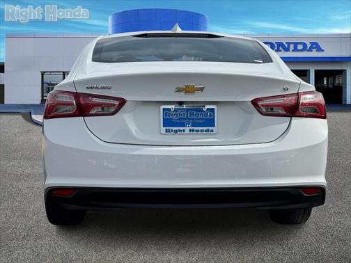 2022 Chevrolet Malibu FWD LT