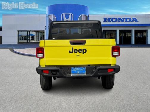 2023 Jeep Gladiator Sport S