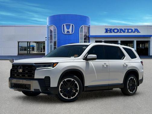 Platinum White Pearl 2026 Honda Pilot Touring 8-Passenger