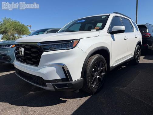 Platinum White Pearl 2025 Honda Pilot Touring 8-Passenger