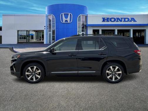 2025 Honda Pilot Touring 8-Passenger