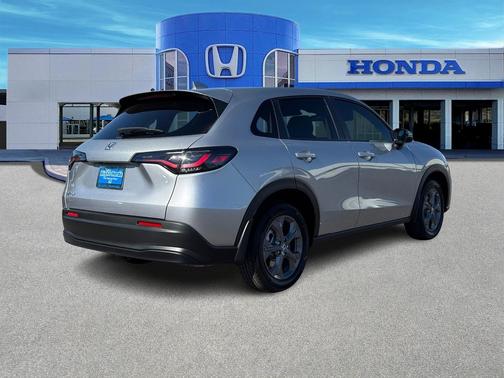 2026 Honda HR-V LX