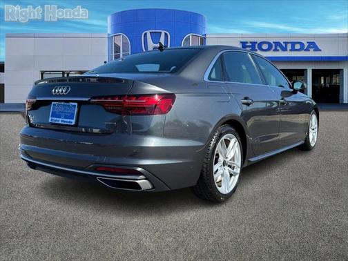 2023 Audi A4 45 S line Premium Plus