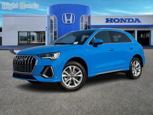 2023 Audi Q3 Premium 45 TFSI S line quattro Tiptronic