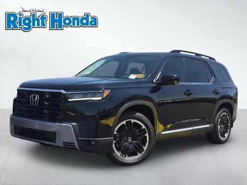 Crystal Black Pearl 2026 Honda Pilot Touring 8-Passenger