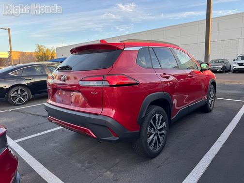 2023 Toyota Corolla Cross XLE