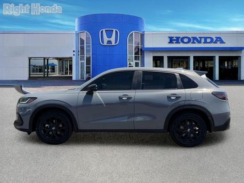 Urban Gray Pearl 2024 Honda HR-V AWD Sport