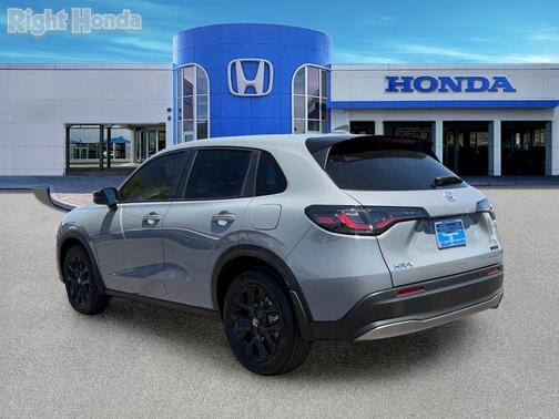 Urban Gray Pearl 2024 Honda HR-V AWD Sport