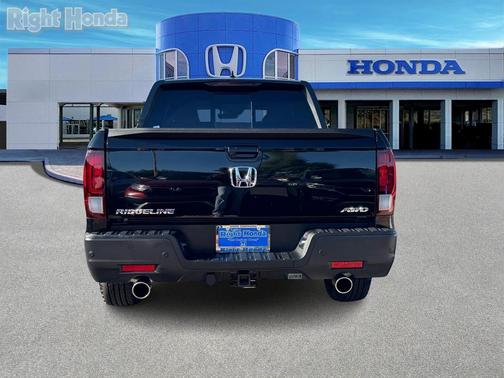 2023 Honda Ridgeline Black