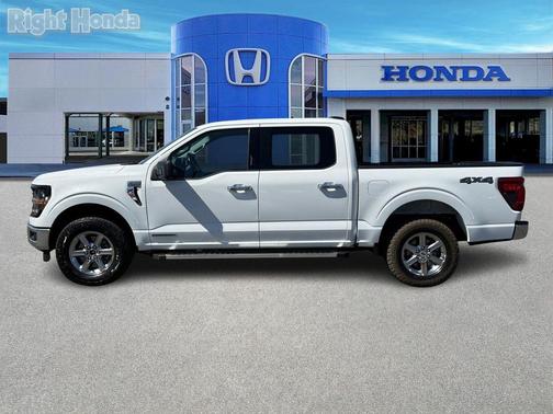 Oxford White 2024 Ford F-150 XLT