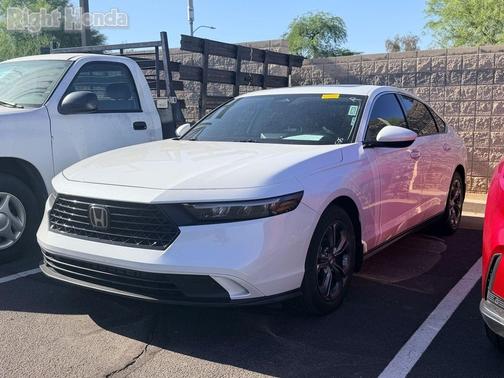 Platinum White Pearl 2023 Honda Accord EX