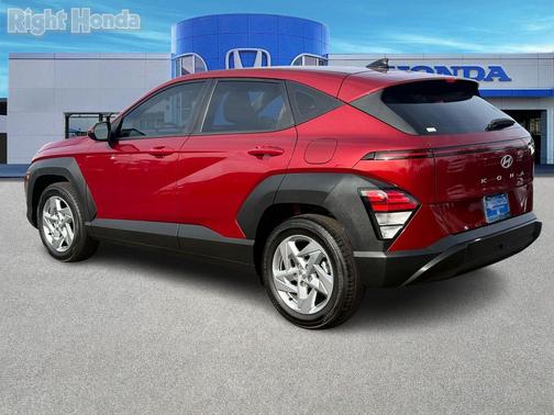 2025 Hyundai KONA SE