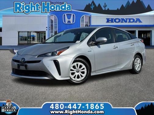 2022 Toyota Prius LE