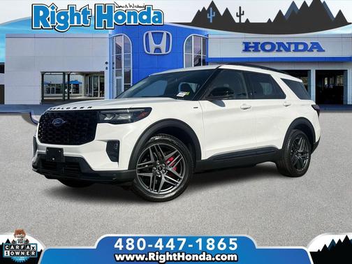 White Metallic 2025 Ford Explorer ST-Line