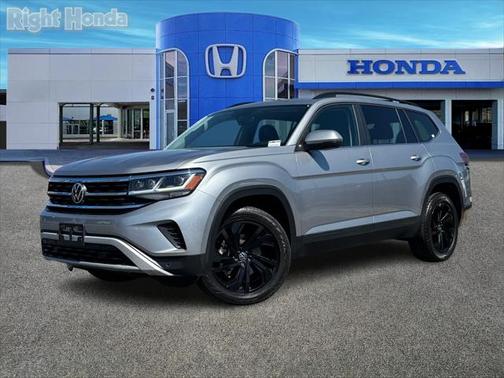2022 Volkswagen Atlas 3.6L SE w/Technology