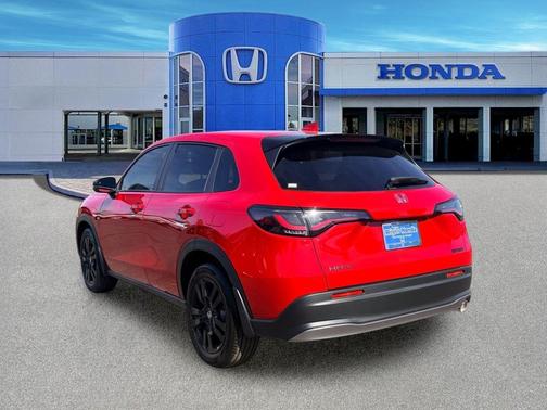 Milano Red 2027 Honda HR-V Sport