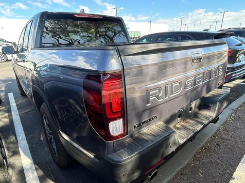 Modern Steel Metallic 2024 Honda Ridgeline TrailSport